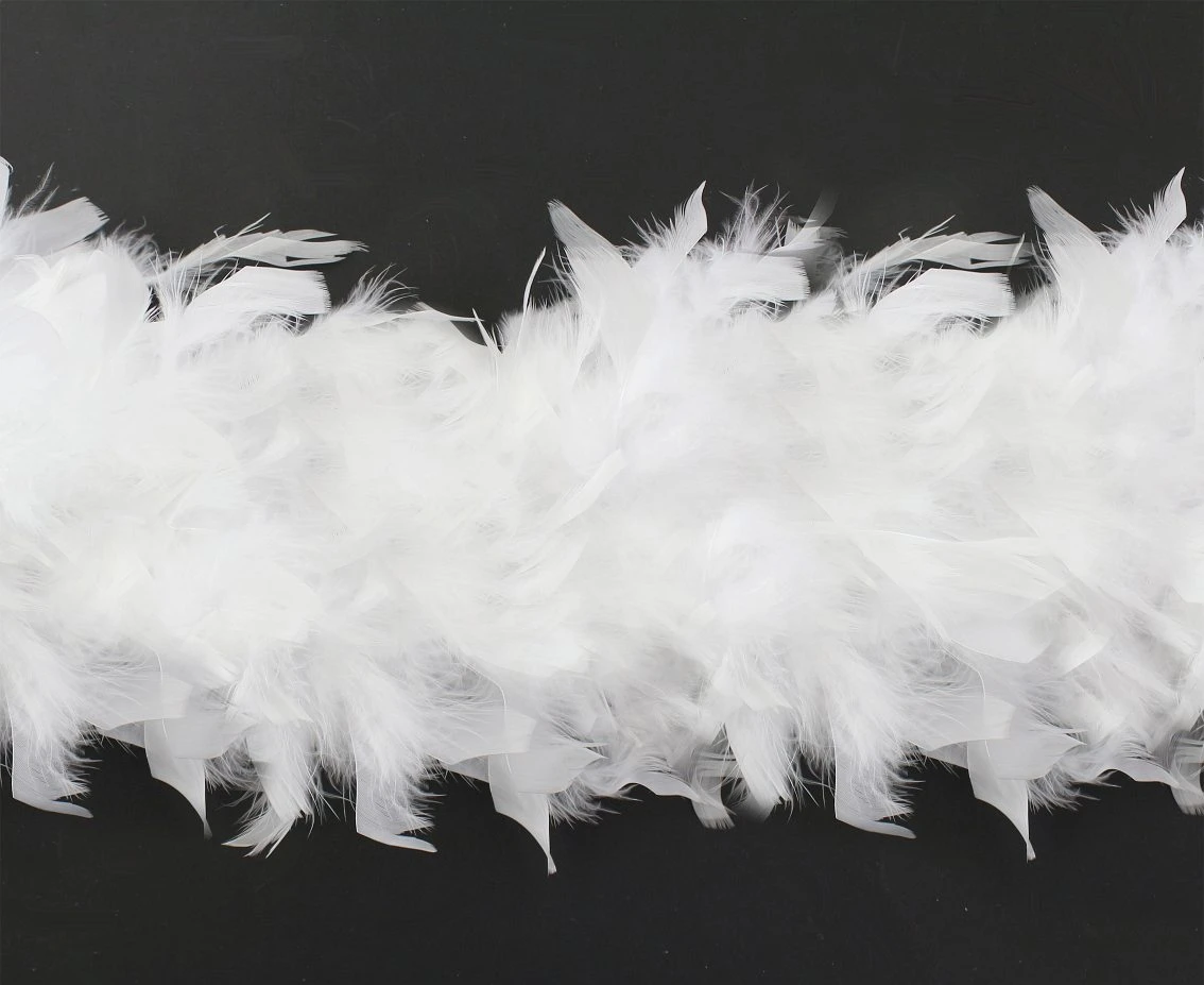Boa białe, 180 cm, 40 g.